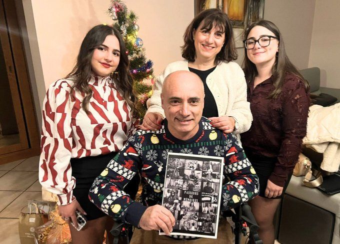 Livre photographique : Passeurs de mémoires  . Une exposition photos de 20 familles lyonnaises